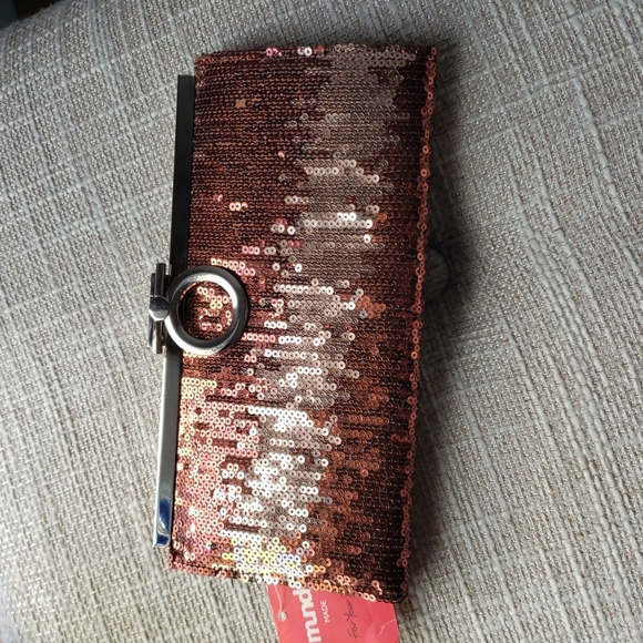 Mundi Broze Mystic Point Clutch - Picture 3 of 5